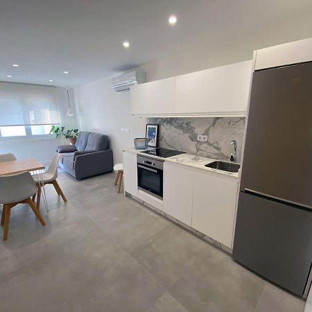 Apartamentos Angelito Playa America A Nigrán Екстериор снимка