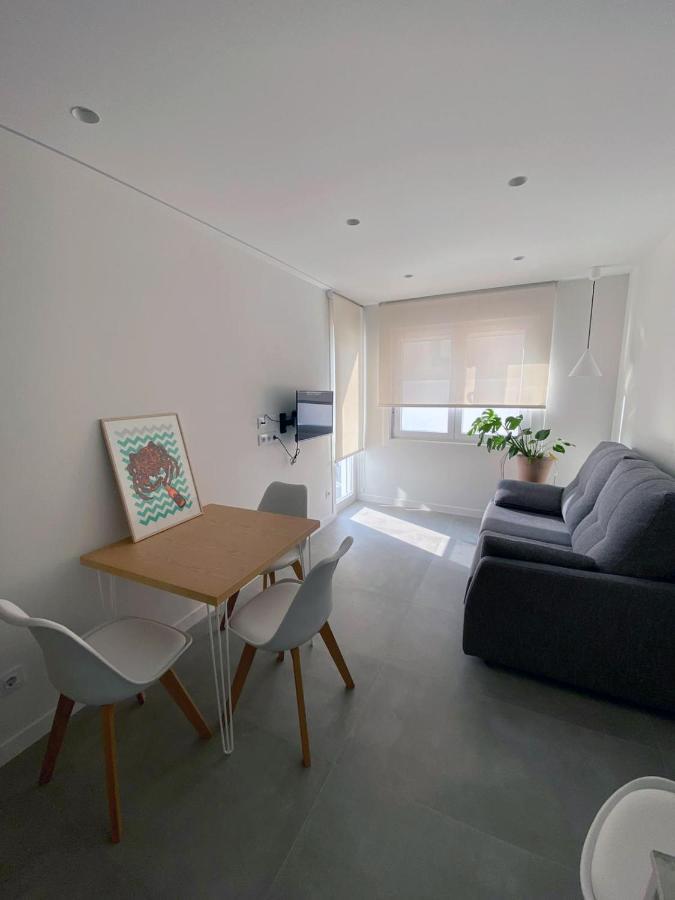 Apartamentos Angelito Playa America A Nigrán Екстериор снимка